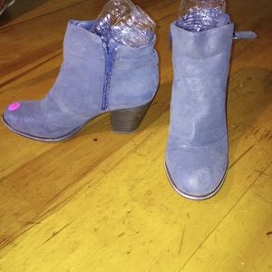 boots with heels size 7 1/2 blue